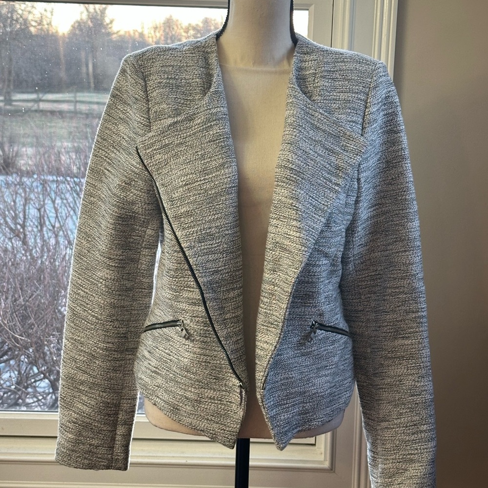 Banana Republic Women's Light Gray Jacket‎